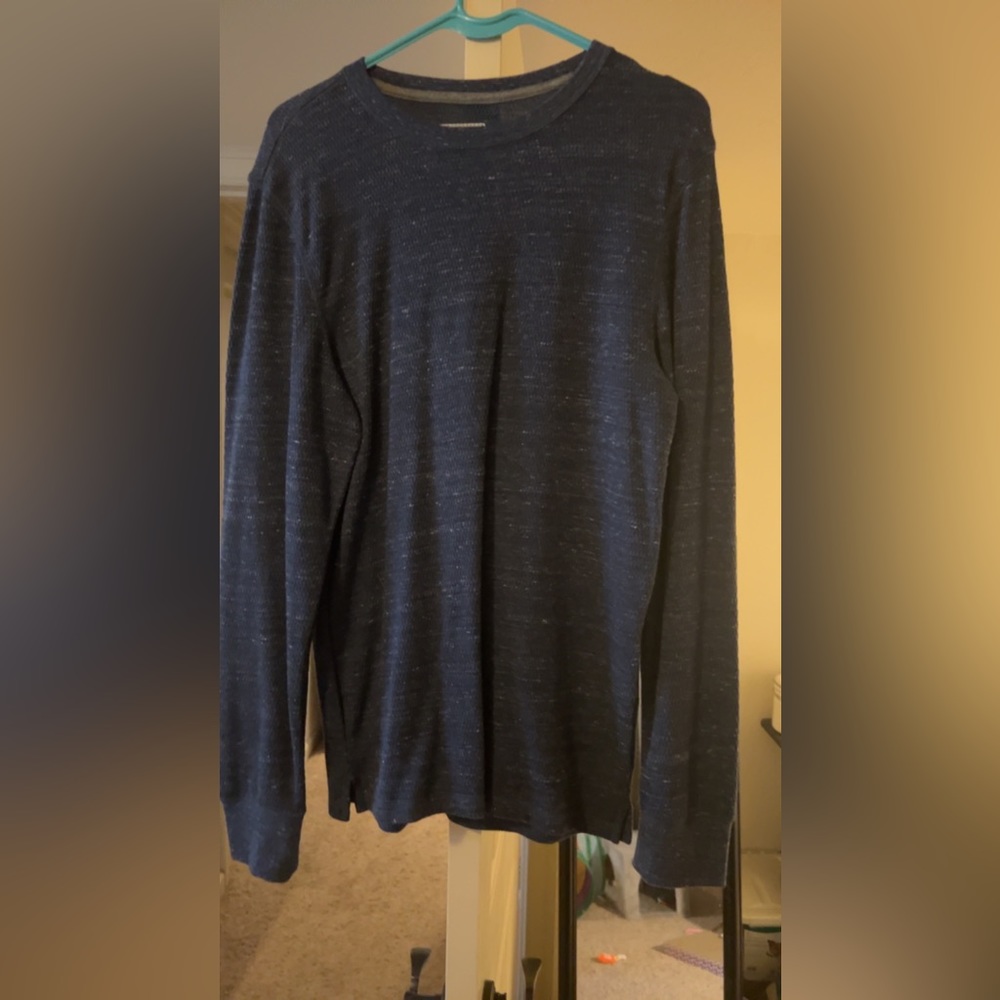 Dress shirt. Long sleeve size medium